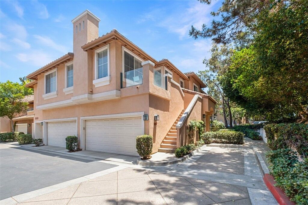 Property Photo:  709 Solvay Aisle  CA 92606 