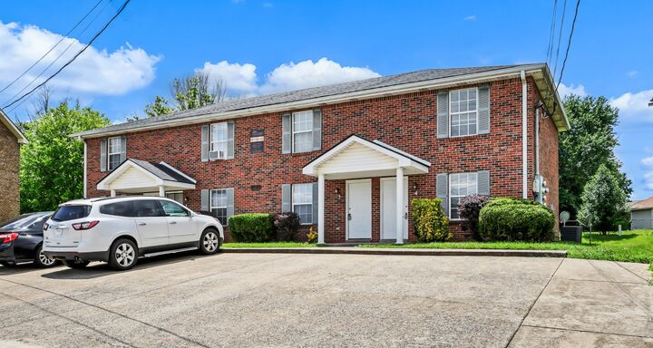 Property Photo: 371 Peabody Dr TN 37042