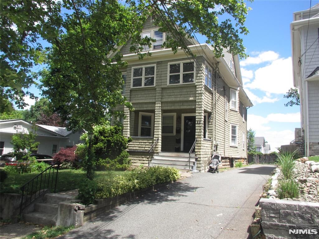 Property Photo: 23 Highland Cross 1st Fl NJ 07070