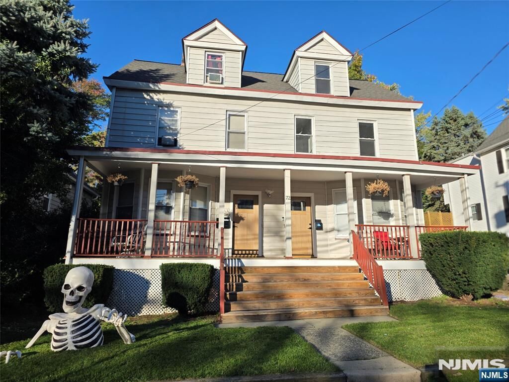 Property Photo: 72 Chestnut Street 2R NJ 07042