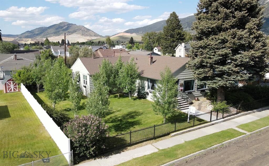 Property Photo: 2821 Edwards Street MT 59701