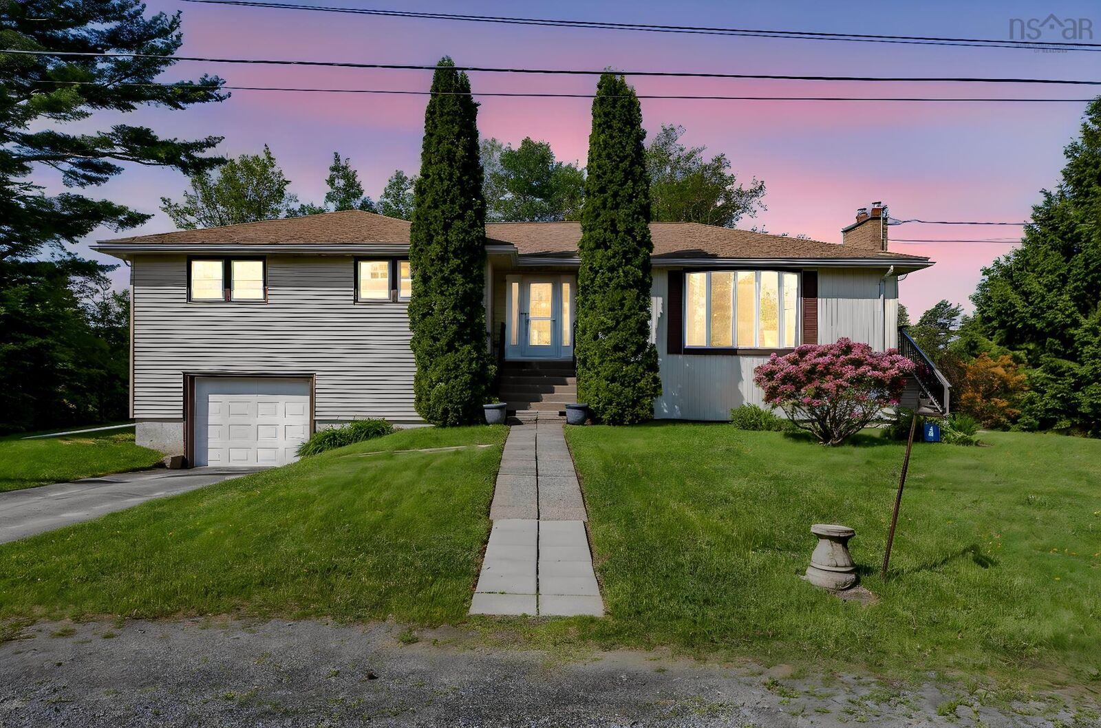 Property Photo:  4 Allen Drive  NS B0N 1Z0 