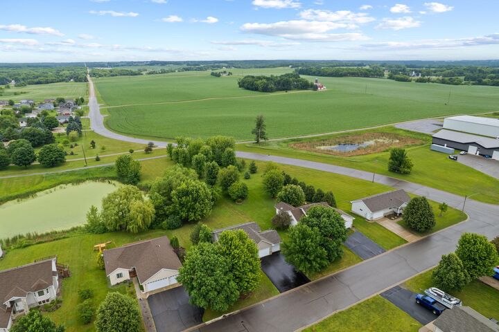 Property Photo:  820 6th Street NW  MN 55358 