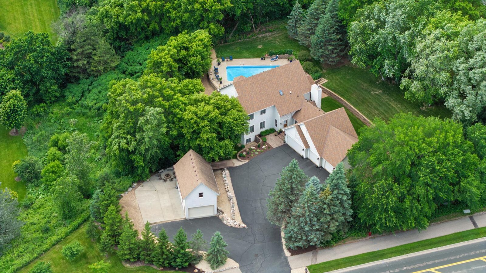 Property Photo: 8850 Audubon Road MN 55317