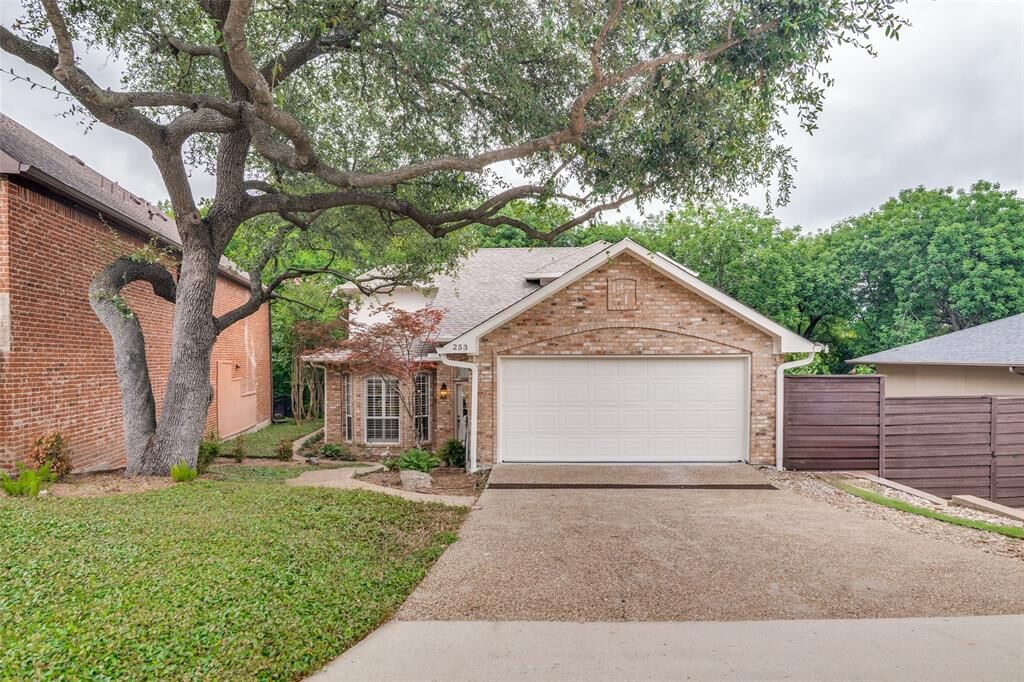 Property Photo:  253 Victory Lane  TX 75032 