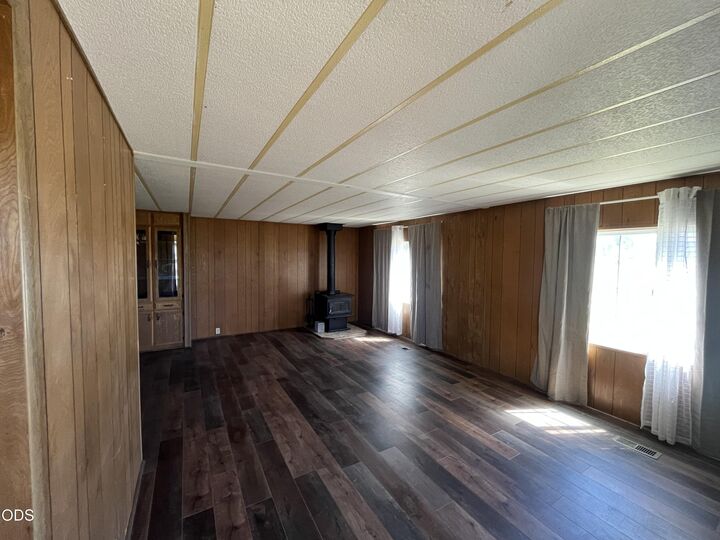 Property Photo:  31433 Price Street  OR 97623 