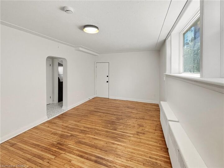 Property Photo:  11 Sheridan Street 1  ON N3T 2P7 