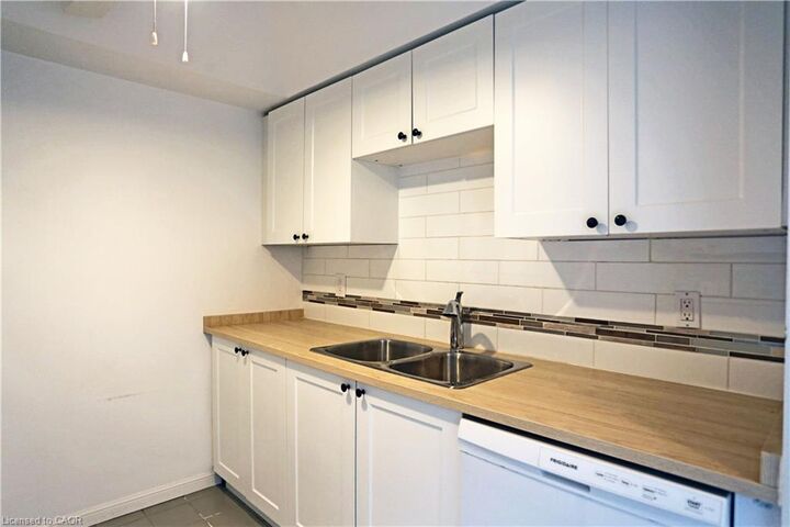 Property Photo: 107 Bagot Street 411 ON N1H 8H5