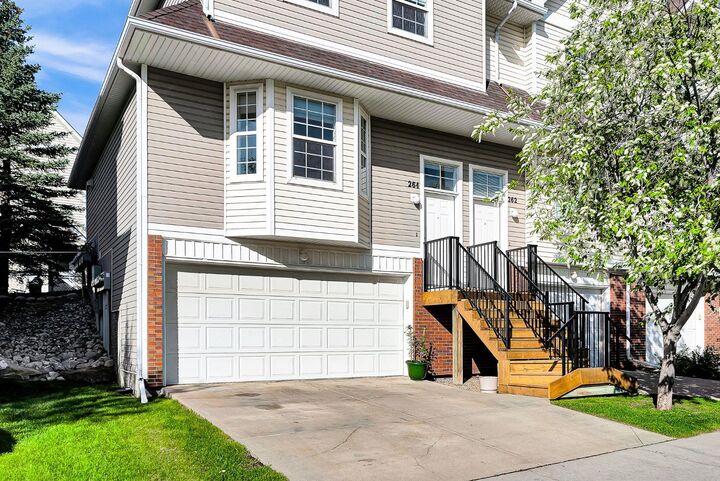 Property Photo: 264 Tuscany Springs Boulevard NW AB T3L 2R6