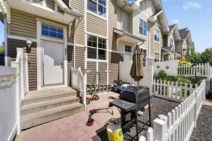 Property Photo: 3031 New Brighton Gardens SE AB T2Z 4J4