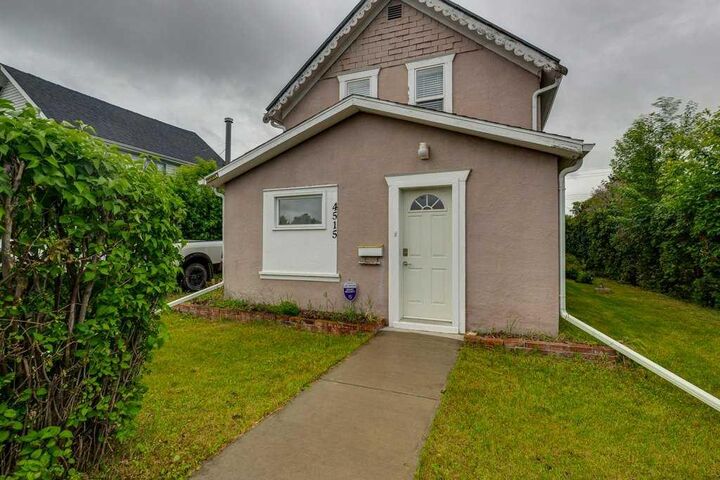 Property Photo: 4515 50 Avenue AB T4G 1R3