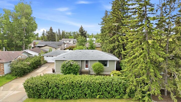Property Photo: 5413 54 Street AB T4H 1J5