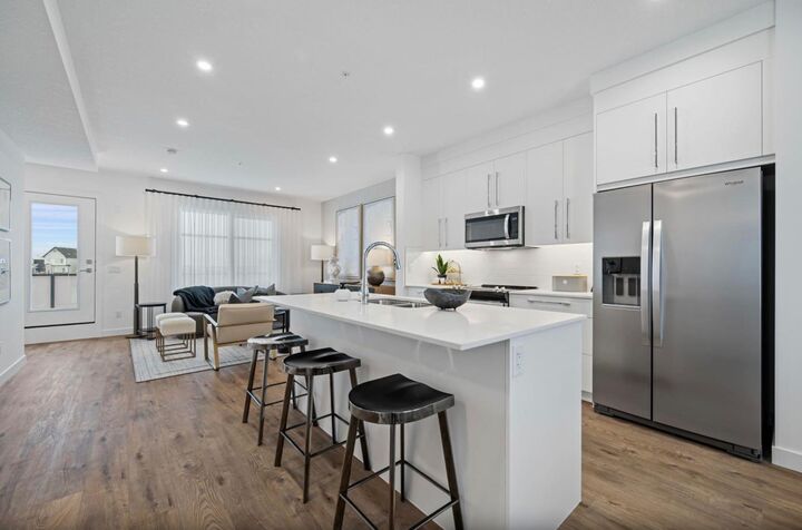 Property Photo: 141 Prince Court 452 AB T3N 2R4