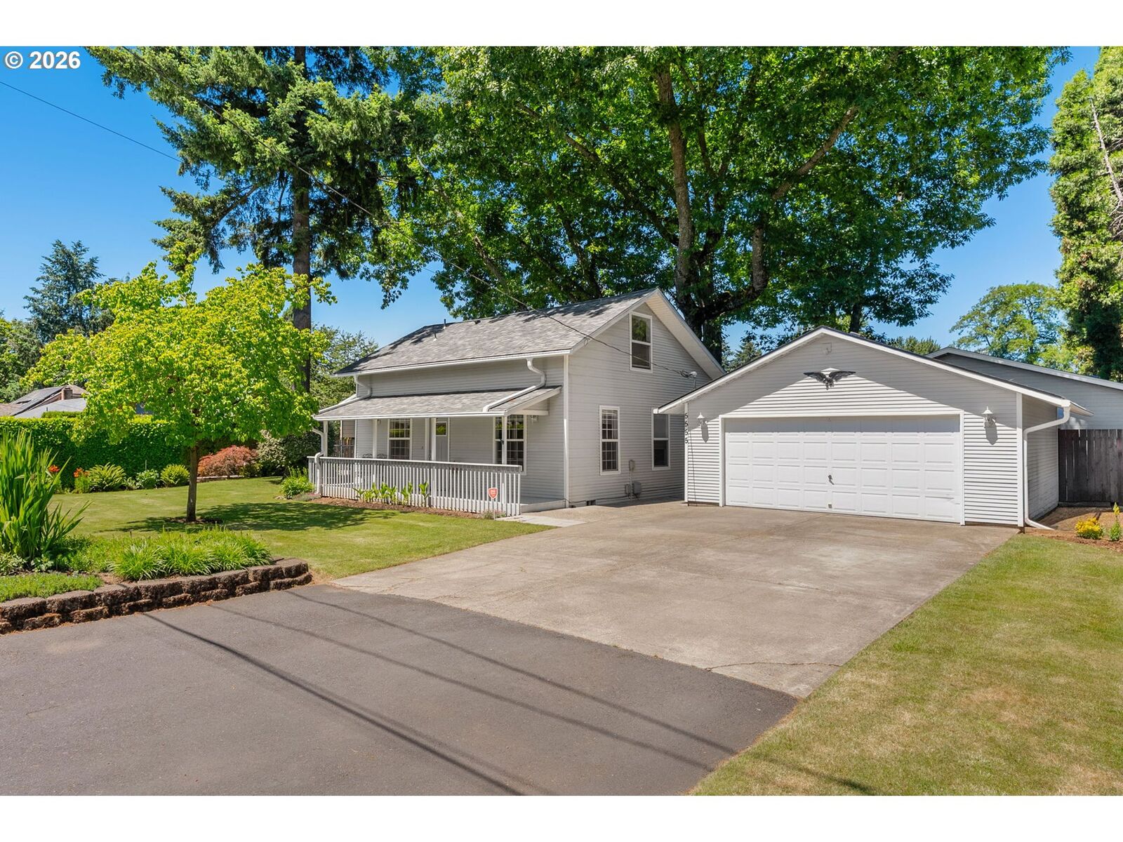 Property Photo: 5555 SE Firwood St OR 97222