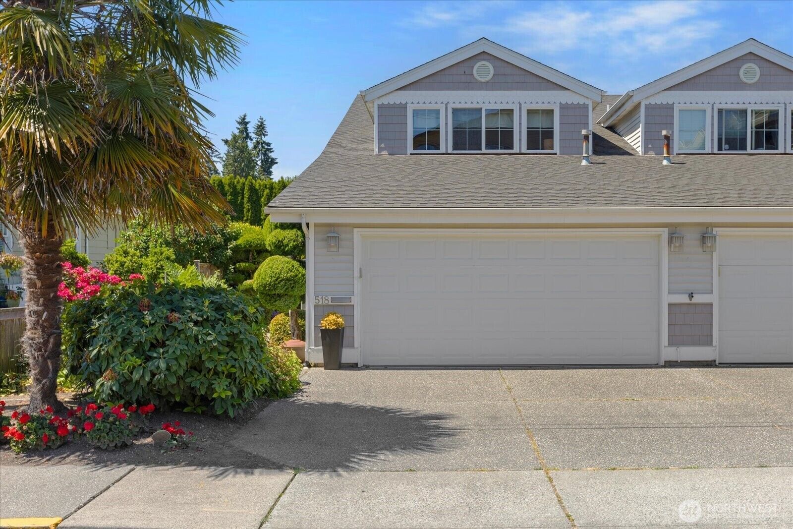 Property Photo: 518 4th Avenue S WA 98020