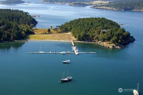 Property Photo: 530 Barlow Bay Road WA 98261