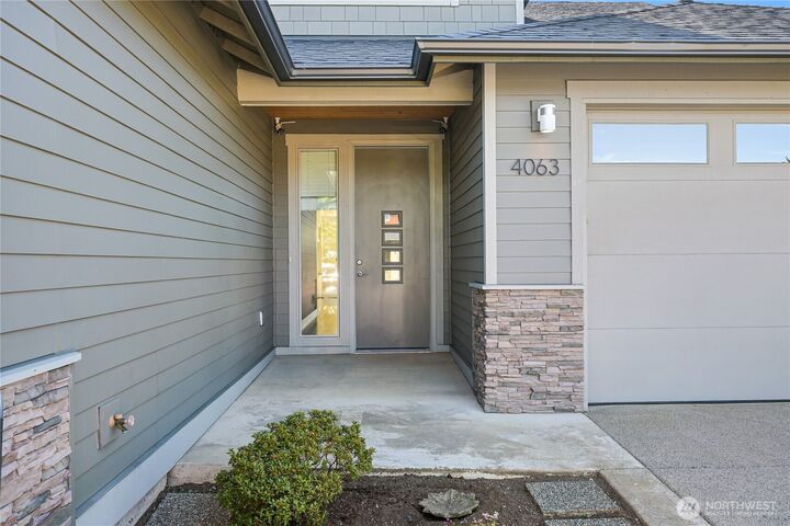 Property Photo:  4063  Kingston Road  WA 98226 