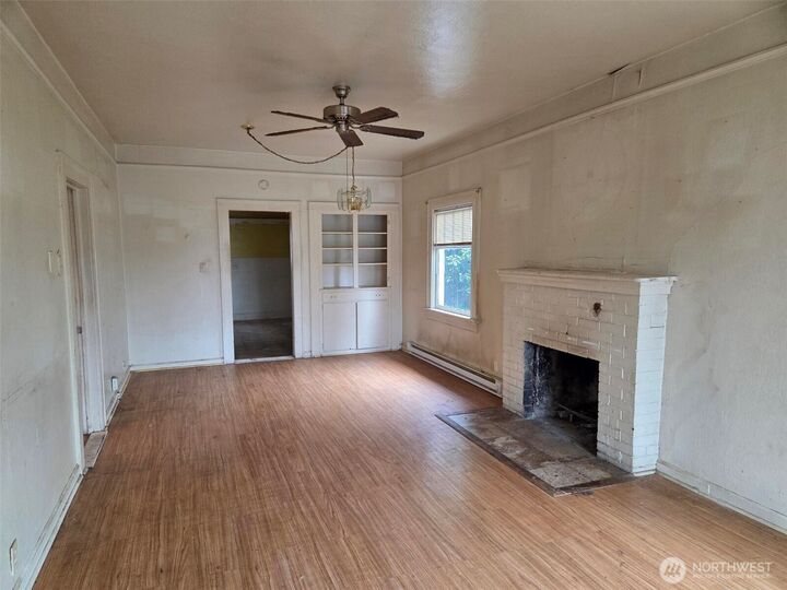 Property Photo: 907 S 4th Avenue WA 98626