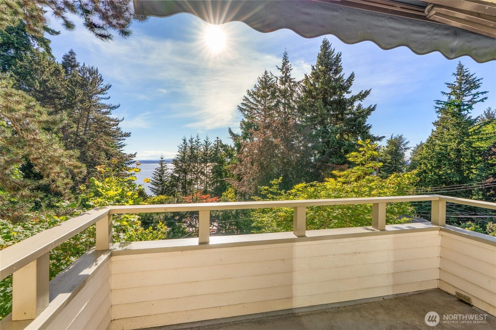 Property Photo:  4014  57th Avenue SW  WA 98116 