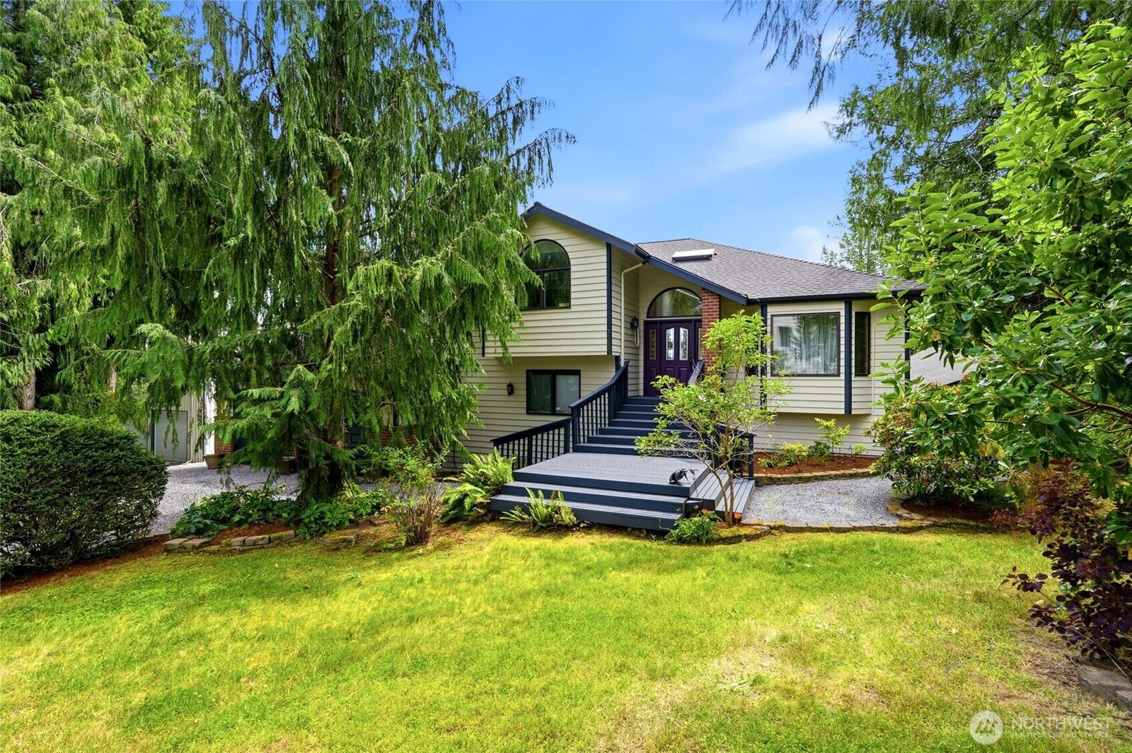Property Photo: 11525 76th Avenue NW WA 98271