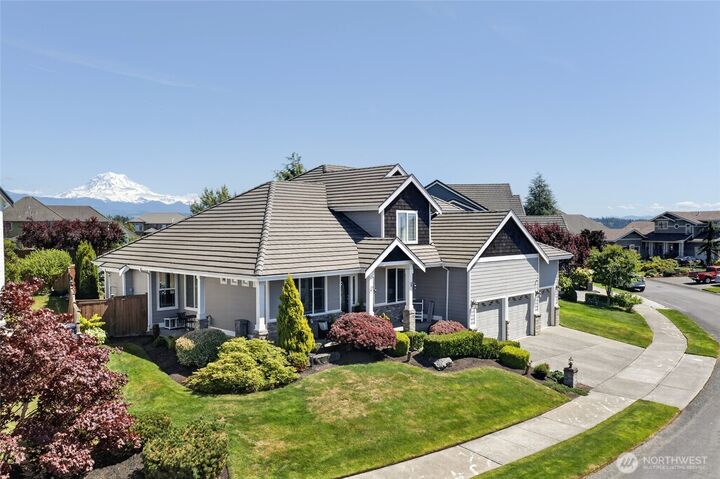Property Photo:  32  Mount Rainier Loop E  WA 98391 