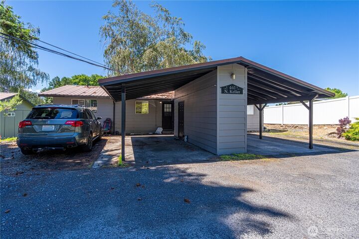 Property Photo:  460 N Keller Avenue A & B  WA 98802 