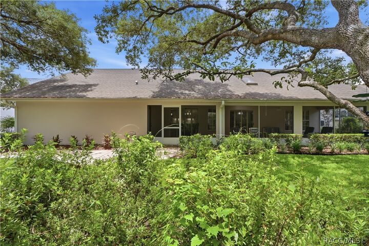 Property Photo: 6129 N Whispering Oak Loop FL 34465