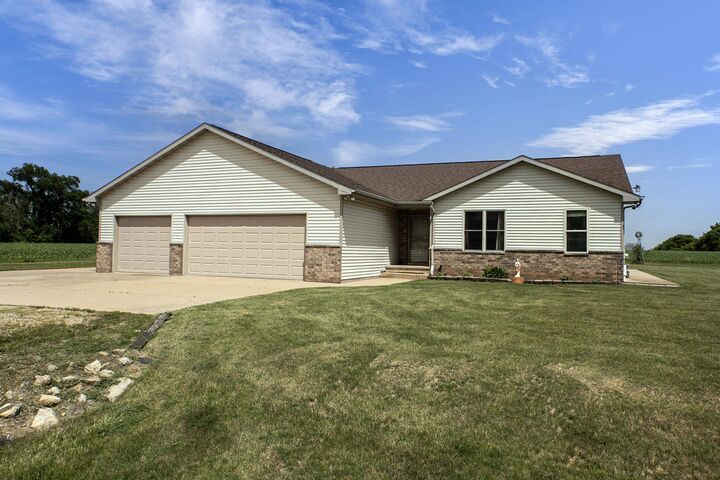 Property Photo: 8388 Moeser Lane WI 54947
