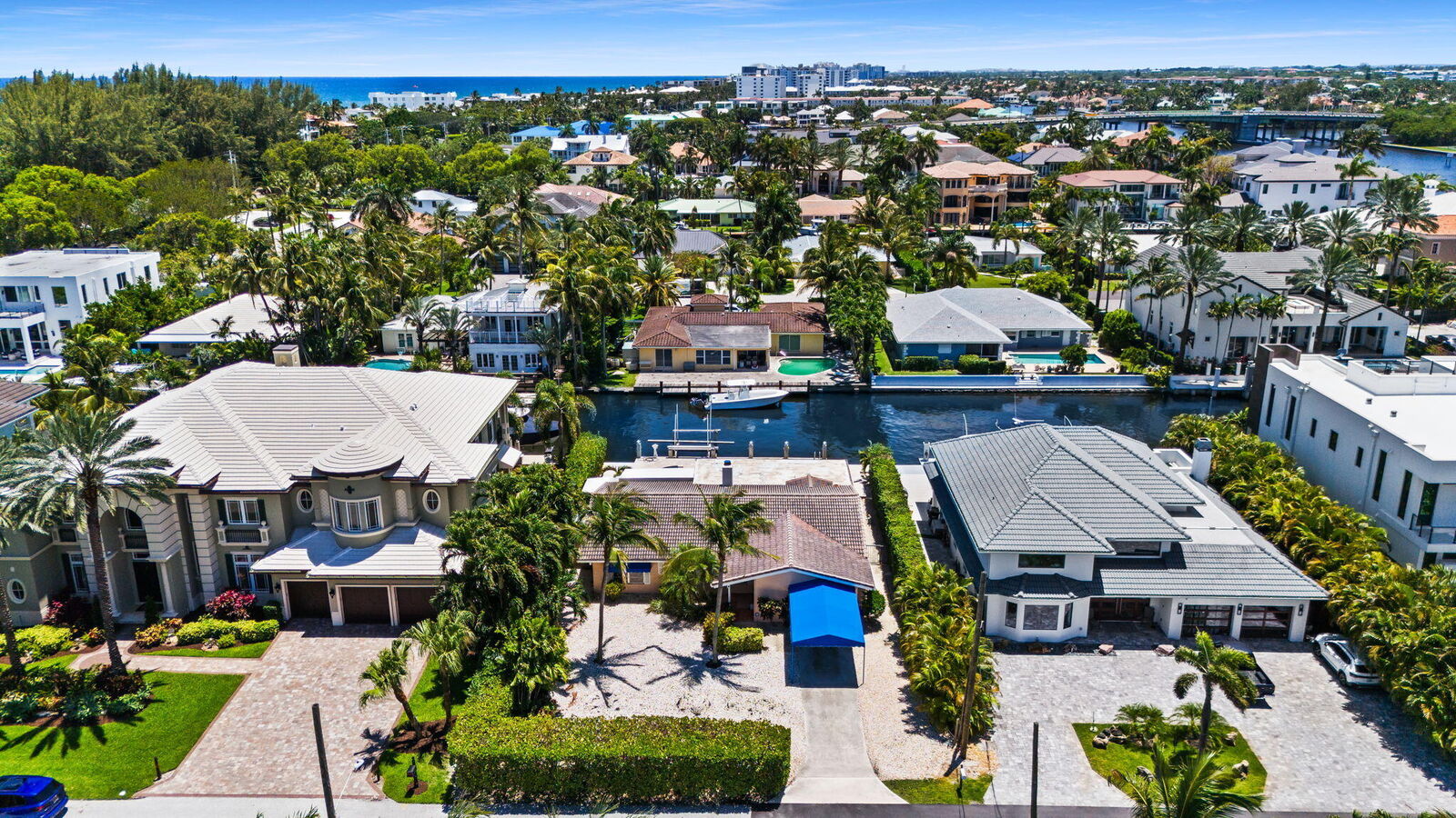 Property Photo: 1018 Brooks Lane FL 33483