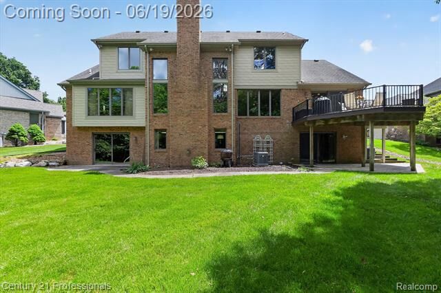 Property Photo: 17517 Ellen Drive MI 48152