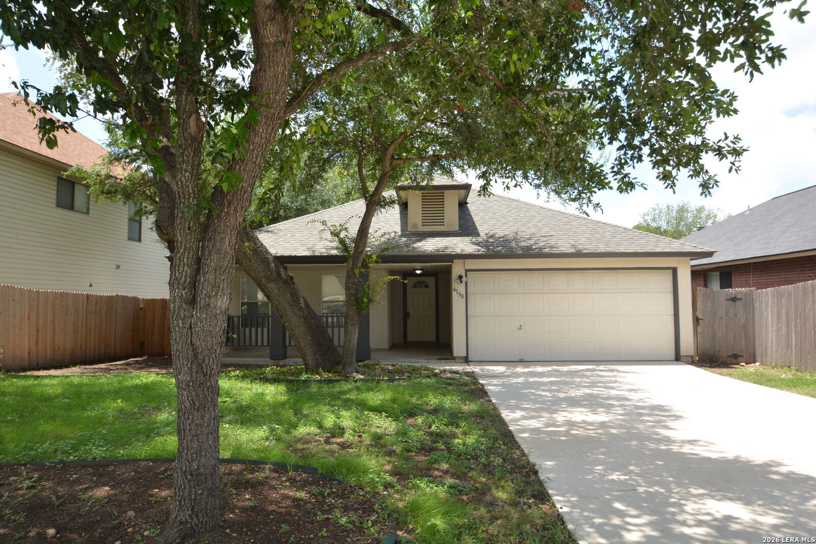 Property Photo: 6150 Border Trail Dr TX 78240