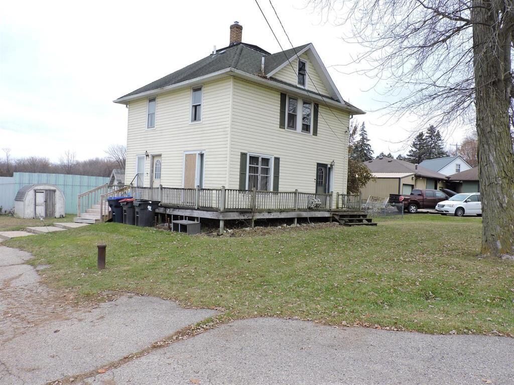 Property Photo: N1810 US Hwy 12 WI 53538
