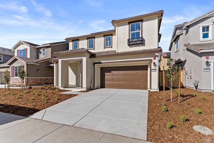 Property Photo:  806 Fruit Stand Circle  CA 95688 