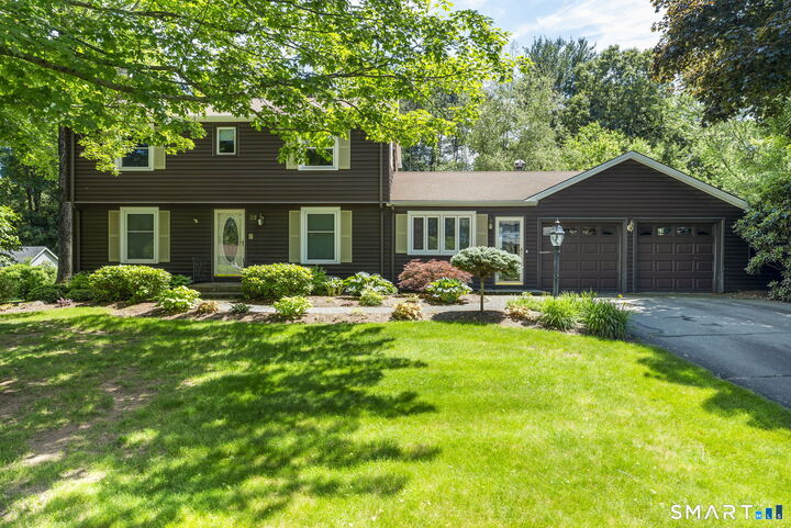 Property Photo:  22 Seneca Drive  CT 06066 
