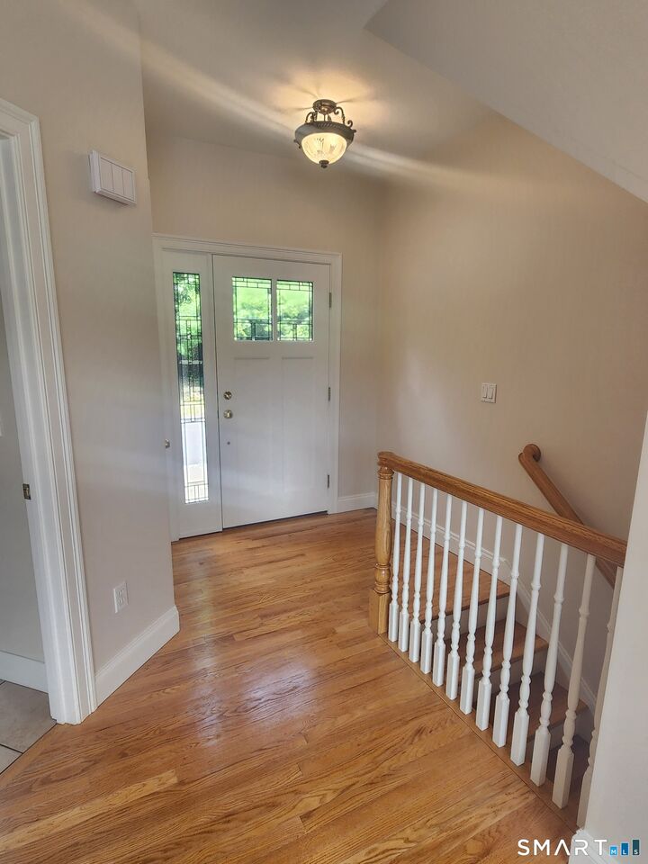 Property Photo:  190 South Thames Street 15  CT 06360 