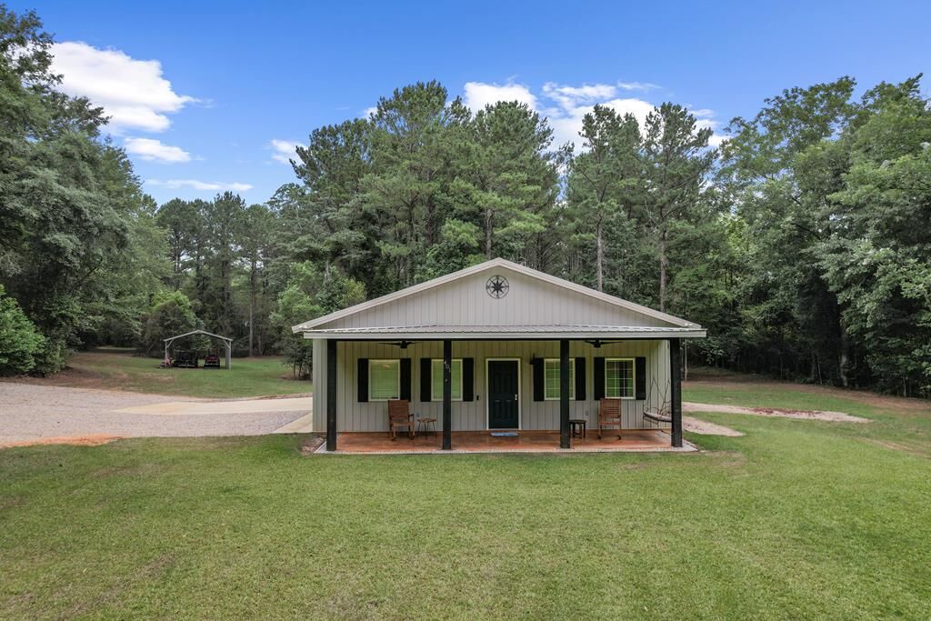 Property Photo: 401 Macedonia AL 36344