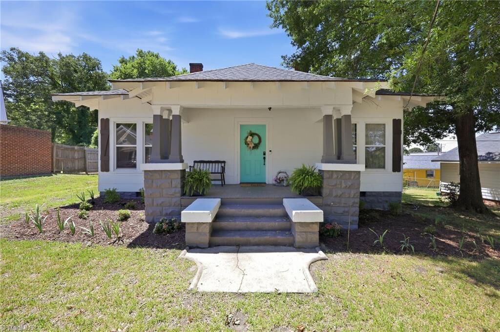 Property Photo:  807 E Guilford Street  NC 27360 