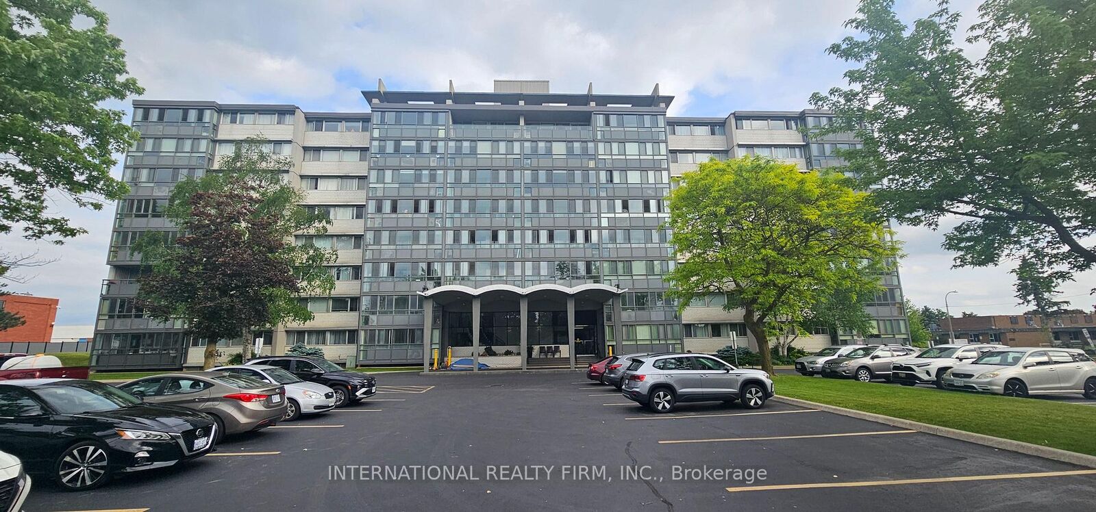 Property Photo: 24 Midland Drive 401 ON N2A 2A8