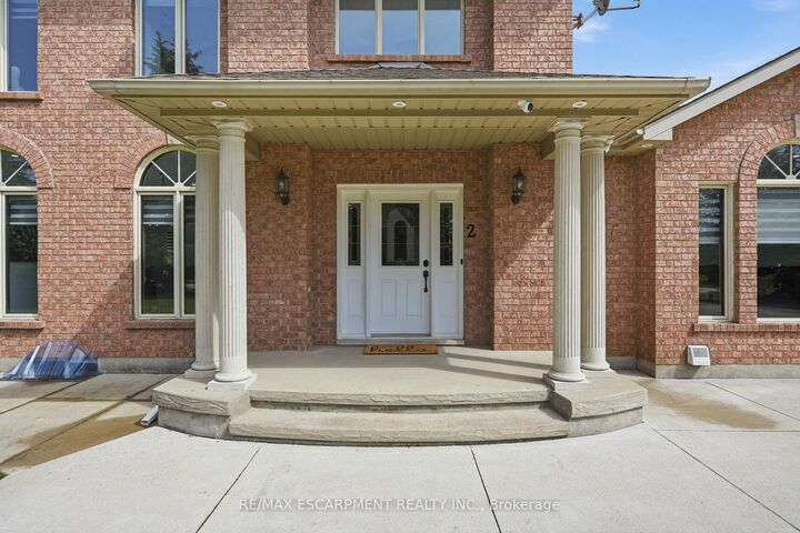 Property Photo: 2 Currie Drive ON N0B 2C0