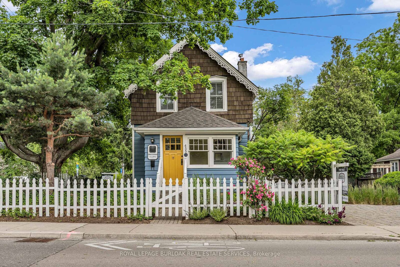 Property Photo:  455 Nelson Avenue  ON L7S 1N3 