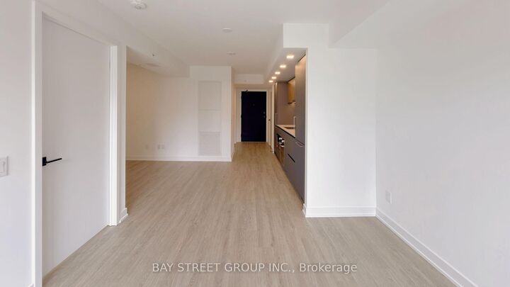 Property Photo: 609 Sherbourne Street 1211 ON M4X 0A4