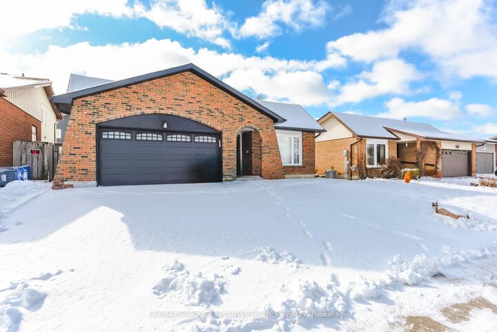 Property Photo: 77 Blackthorn Lane ON L6V 3L1