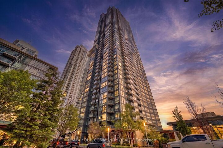 Property Photo:  11 Brunel Court 2809  ON M5V 3Y3 