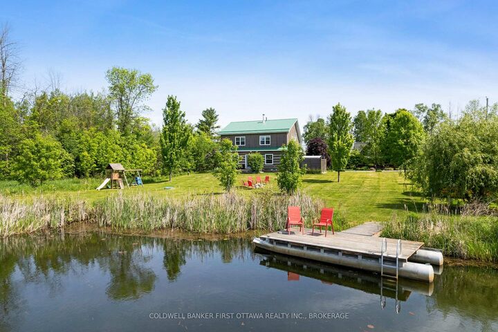 317 Coutts Bay Road — photo 1