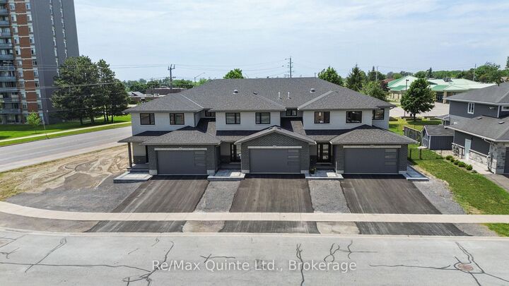 10 Stinson Avenue — photo 1