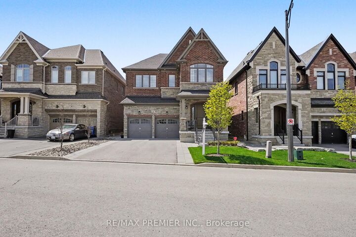 14 King Boulevard — photo 1