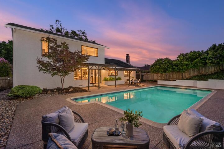 Property Photo:  727 Cindy Lane  CA 94952 
