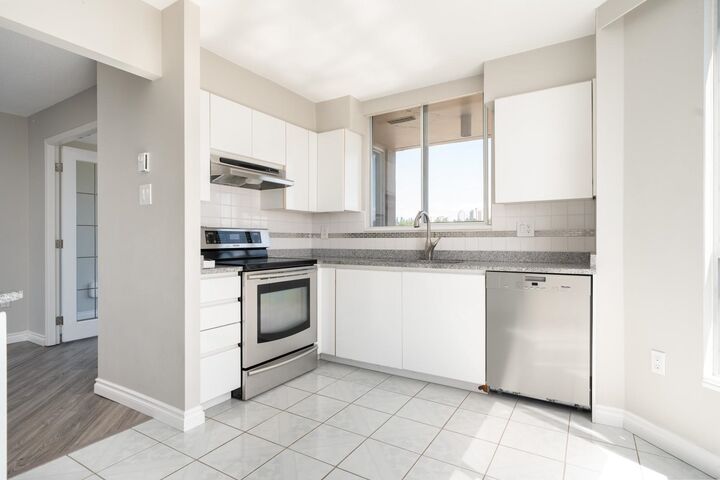 Property Photo:  1235 Quayside Drive 1704  BC V3M 6J5 