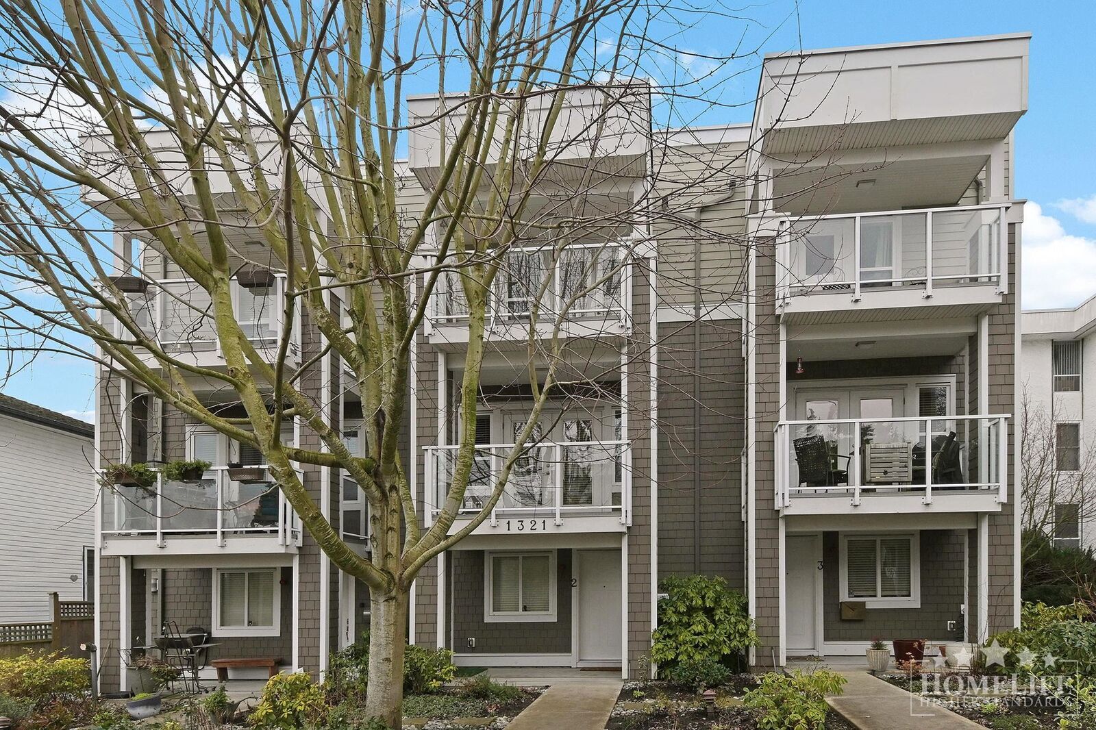Property Photo:  1321 Fir Street 2  BC V4B 4B3 
