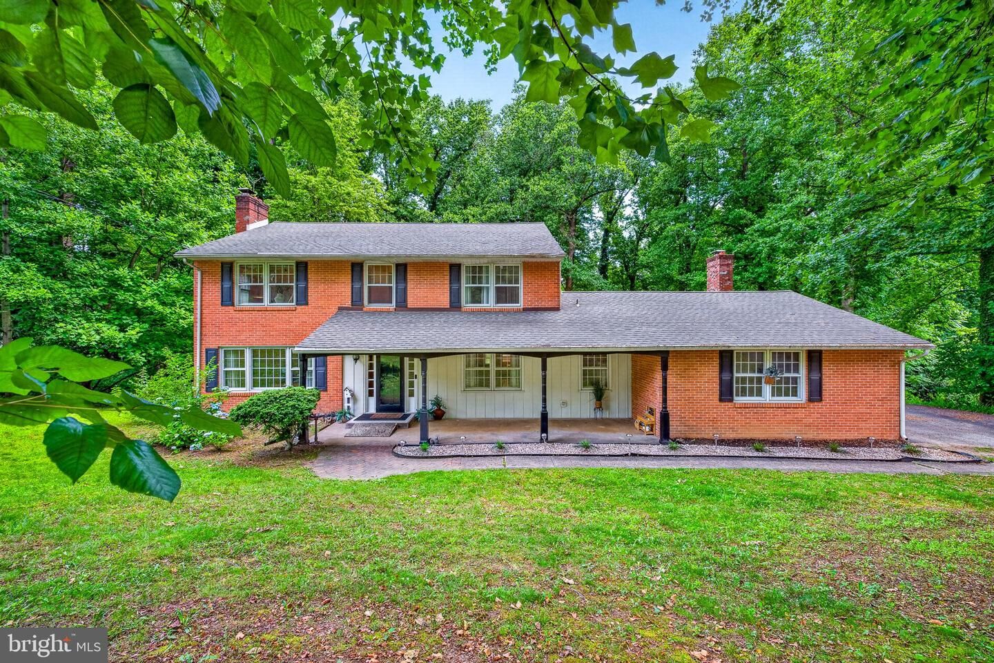 Property Photo:  715 Ambleside Drive  DE 19808 